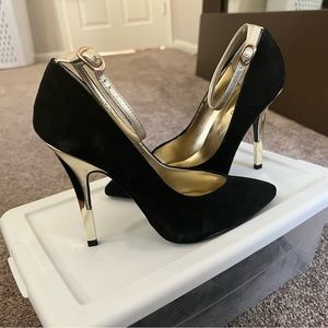 Guess - Ankle strap stiletto heels